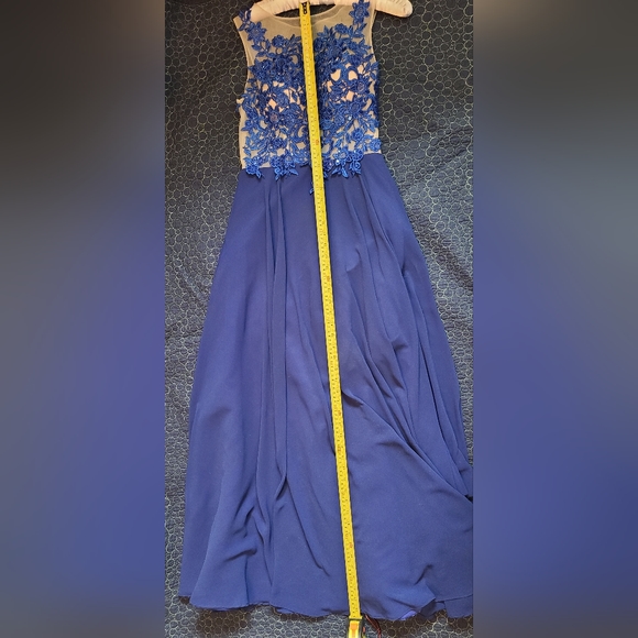 🎁🎁 Evening Dress 👗👗 - Picture 7 of 7